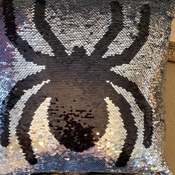 NWOT Two reversible sequin spider throw pillows - Picture 3 of 5